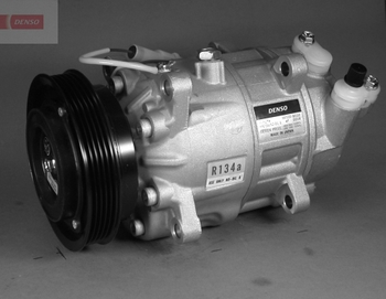 Компрессор кондиционера DENSO DCP24001