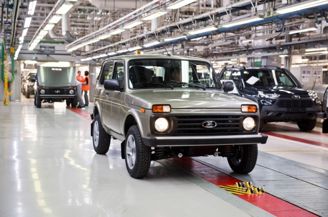 Регламент ТО LADA Niva Legend 2026: замена масла в двигателе, КПП, раздатке и мостах, свечи и фильтры